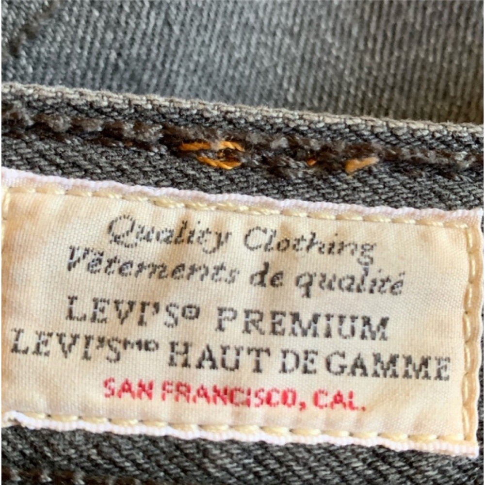 Levi’s 501 Jean Shorts - Picture 6 of 13